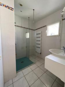 Maisons de vacances Charmante maison les pieds dans l'eau : photos des chambres