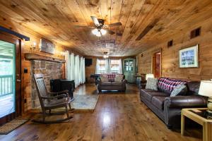 Forest Home Hot Tub Fire Pit Pool Table