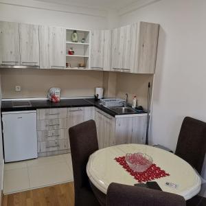 Apartman Lea & parking u garaži
