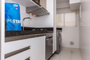 Riomaggiore 204 -Lindo apartamento 200m da Praia de Bombas - Excelente Custo Benefício