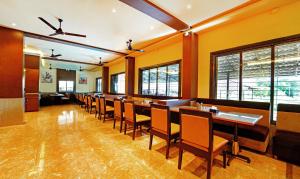 Treebo SS Residency With Mountain View