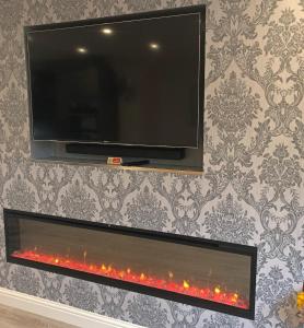 City Centre Town House with City Views and Free Parking 7FSBI