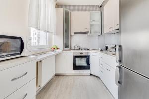 ARI Cherry Apartament with Balcony