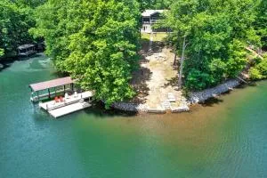 The Main House - Chatham