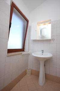 Apartments by the sea Ilovik, Losinj - 8069