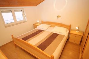 Apartments with parking space Preko, Ugljan - 8417