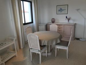 Appartements Appartement Royan, 3 pieces, 5 personnes - FR-1-494-137 : photos des chambres