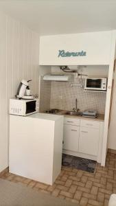 Joli studio - 2 pas de la mer et du centre