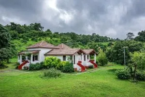 SaffronStays Sattva - pet and eco-friendly villa in Mumbai's outskirts - Pāli