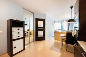 Wola Pleasure Place Apartment