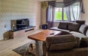 2 Bedroom Lovely Apartment In Åsensbruk