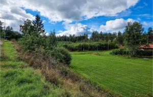 2 Bedroom Lovely Apartment In Åsensbruk