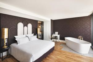 Hotels Grand Hotel Perros-Guirec : photos des chambres