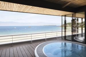 Hotels Grand Hotel Perros-Guirec : photos des chambres