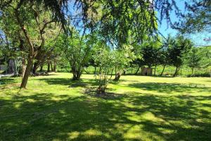 Villas 230m2 sur 3800m2 - jacuzzi 6 places - 10 a 16pers : photos des chambres