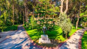 Champion Holiday Village