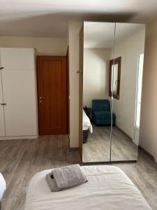 EDEN CAP : A delightful villa lodges 11 adults just one km away from Monte Carlo station