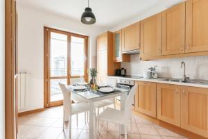 Lussuoso Attico con Garage Gratis vicino al Duomo e allo IEO