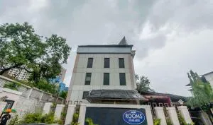 seasons hotel - Mire