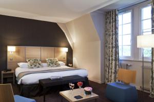 Hotels Chateau de Montvillargenne : photos des chambres