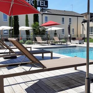 Hotels Logis Hotel Relais Saint Jacques - Chateauroux : photos des chambres