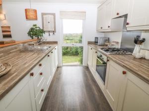 Sunstone Lodge Garreg Haul Lodge