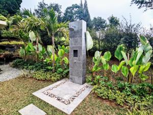 Cottonwood Exclusive Villa @Lembang Asri - Jacuzzi Playground Netflix Billyard