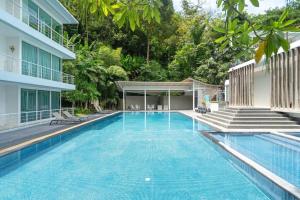 The tree seaview and quiet surrounded by trees 75smetre