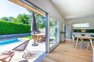 Maison BOOA - Piscine privée & Lac à proximité