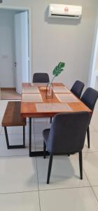 Jazz Service Suites 2 bedroom 35-1 by Yens Sojourn