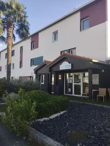 Kyriad Direct Agen - 阿让