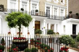 Beaufort House - Knightsbridge - London