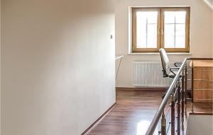 4 Bedroom Amazing Home In Serniki