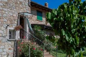 PODERE P RATIZZOLI II Piano - Strada