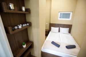 A37 Awesome Apartments