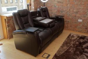 Mini cinema & movie studio with PS5