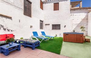 Stunning Home In Padul With Kitchen