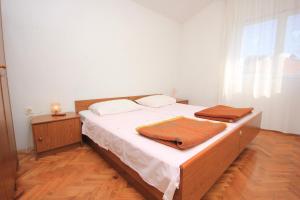 One-Bedroom Apartment with Terrace and Sea View room in Apartments by the sea Zaglav Dugi otok - 8145