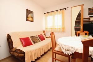 Apartments by the sea Razanj, Rogoznica - 8361