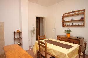 Apartments with a parking space Sali, Dugi otok - 8185