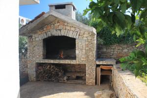 Apartments with parking space Rukavac, Vis - 8836