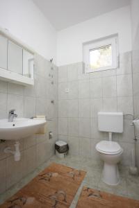 Secluded fishermans cottage Cove Soline, Pasman - 8326