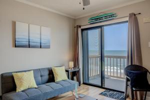 Topsail Reef 315
