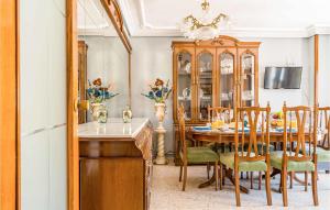 3 Bedroom Cozy Apartment In Pegalajar