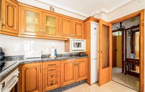 3 Bedroom Cozy Apartment In Pegalajar