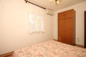 Apartments by the sea Rukavac, Vis - 2411