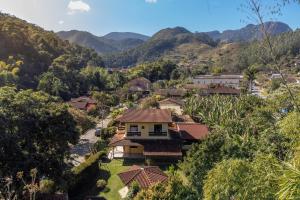 Casa Di Maria 4 Quartos a 500m Centro - Sauna, Piscina, Fogão a Lenha, Churrasqueira - ACESSO PRIVATIVO AO AO RIO - Ideal para famílias