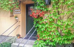 Gorgeous Apartment In Sobótka With Wifi - 索布特卡