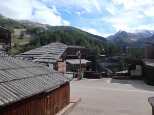 Studio familial avec accès direct aux pistes, balcon sud, 4 pers, centre station, Les Orres - FR-1-322-493