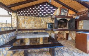 1 Bedroom Stunning Apartment In Krk